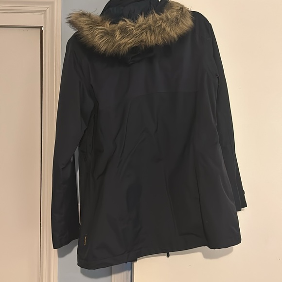 ❄️Jack Wolfskin winter coat in navy❄️ - Picture 6 of 12